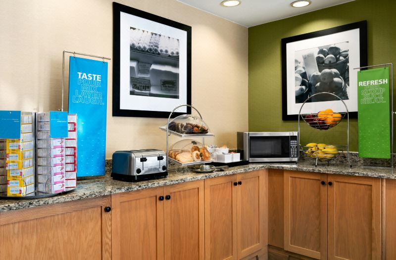Hampton Inn Houston-Willowbrook Mall photo 4
