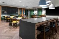 Fairfield Inn & Suites Atlanta Marietta - parking