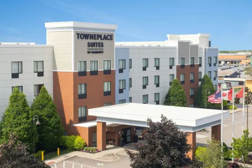 TownePlace Suites Buffalo Airport - Parking