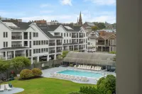 Club Wyndham Newport Onshore - Pools