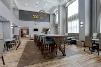 Hampton Inn & Suites Dallas-DeSoto - Parking