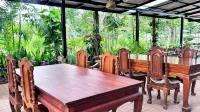 Retro at Mae Rim - breakfast