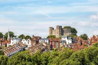 1 Bed Flat - Sleeps 2 - Pets - Garden - Parking - parking