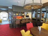 Hotel Adonis - Cho phép mang theo thú cưng