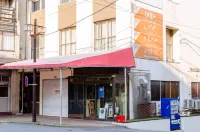 Bnb+Atami Resort - Hostels