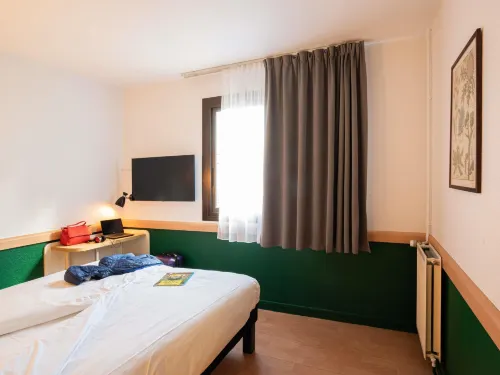 Greet Hotel Evreux Centre - 3-Star