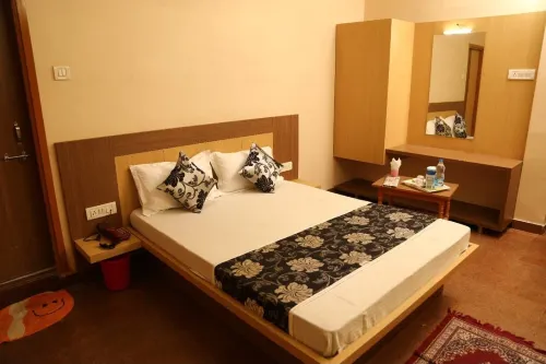 Hotel Ambika - 2-Star