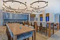 Hilton Garden Inn Destin Miramar Beach - breakfast