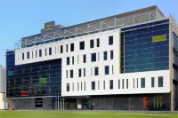 ฮิวส์ บูติค โฮเต็ล