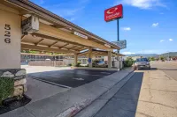Econo Lodge Inn & Suites Hotels in Yreka