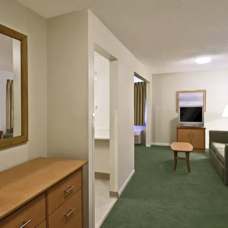 Studio Lodge - Springdale Cincinnati