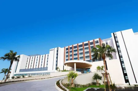 Hilton Okinawa Chatan Resort Отели рядом с достопримечательностью «Американская деревня»