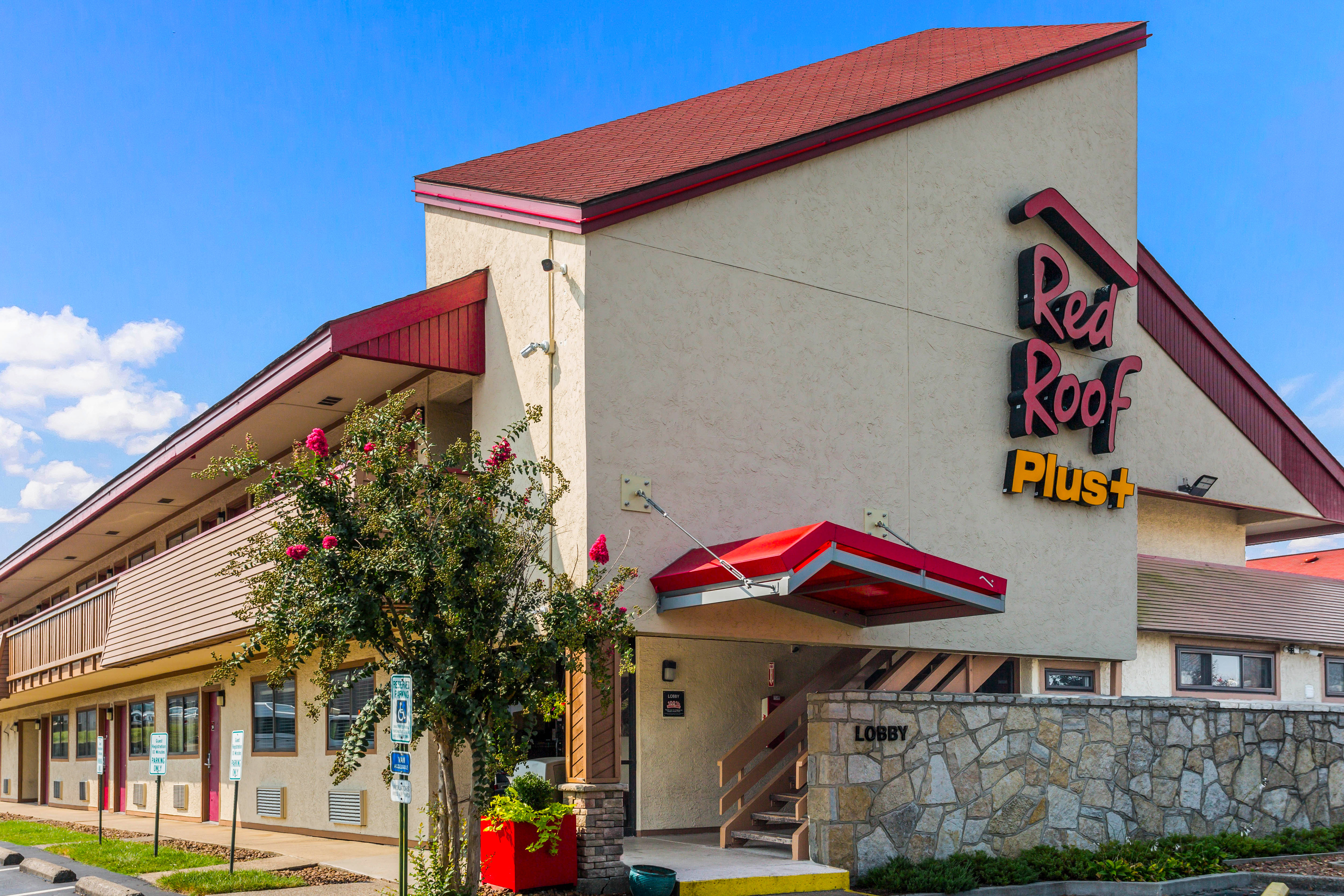 Red Roof Inn Plus+ Nashville North - Goodlettsville