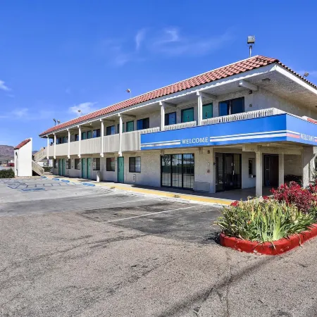 Motel 6 Kingman, AZ Route 66 East