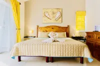 Deluxe Comfort Balcony Room with Swimming Pool Air Conditioning and Parking