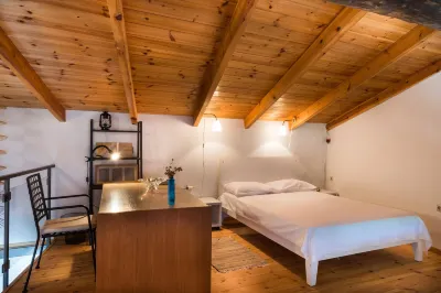House with Private Place to Swim, Solitary, View Hotels in der Nähe von Afrata Beach