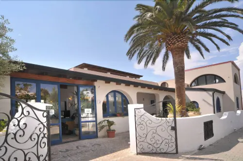Hotel Aura Hotels in Vulcano