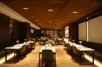 아투어 호텔 동잉 황허 로드