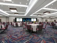 Embassy Suites by Hilton Oklahoma City Northwest Hotels near Coronado Square