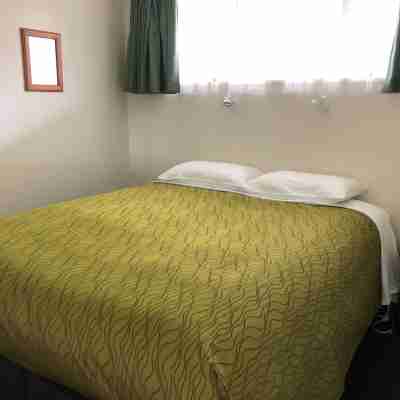 Alexandra Garden Court Motel Rooms