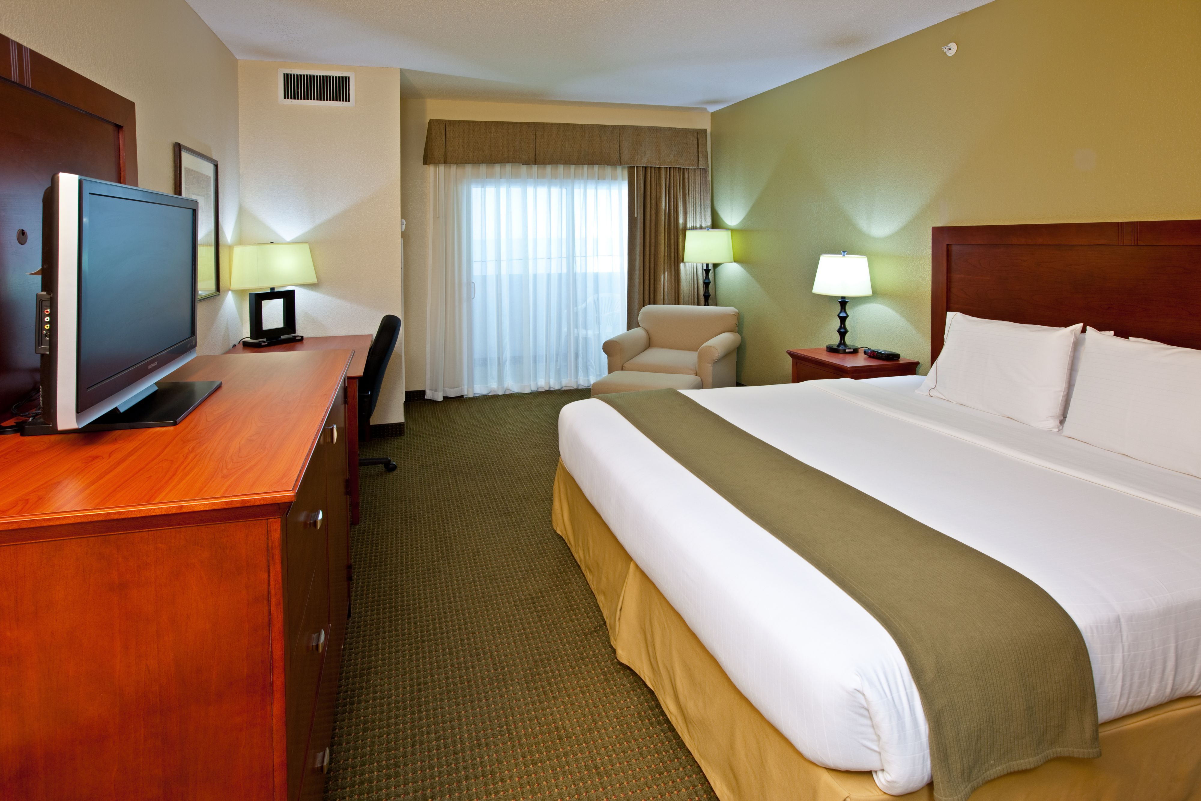 Holiday Inn Express Hotel & Suites Bedford, an Ihg Hotel