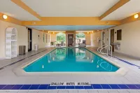 Comfort Inn & Suites Wilkes Barre - Arena Hotels in Wilkes-Barre Township