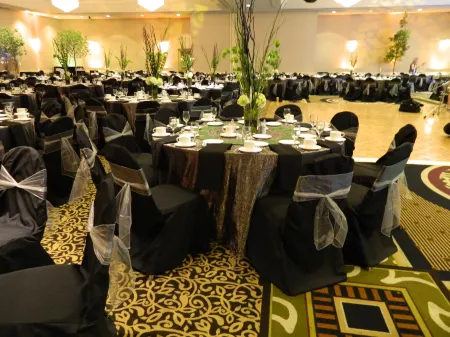 DoubleTree by Hilton Hotel Tulsa Downtown