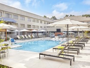 DoubleTree Suites by Hilton Hotel Nashville Airport