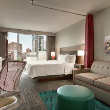 Home2 Suites by Hilton Chicago River North
