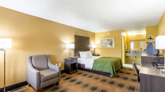 Quality Inn Mobile West Tillmans Corner Mobile Al