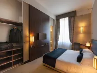 TH Roma - Carpegna Palace Hotels near Cornelia Metro Station