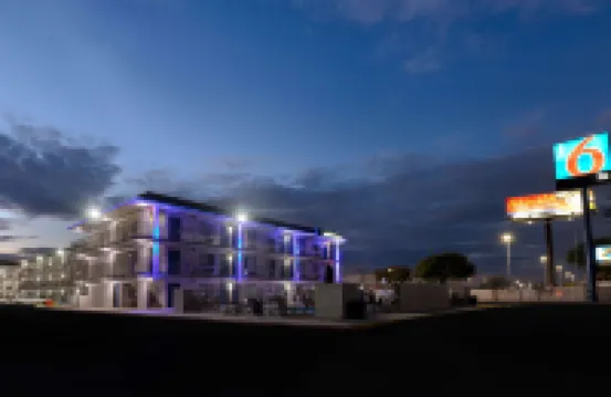 Motel 6 San Antonio, TX West SeaWorld Các khách sạn ở San Antonio