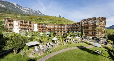 Lake Spa Hotel SEELEITEN Отели в г. Термено-сулла-Страда-дель-Вино