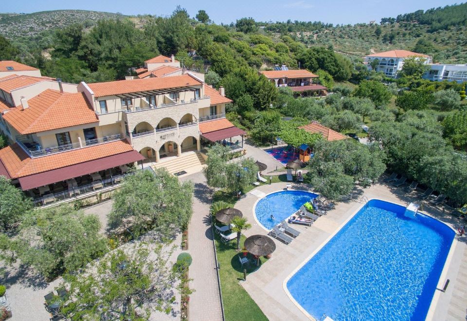 hotel overview picture