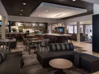 Sonesta Select Phoenix Camelback Hotels near 5 & Diner - N. 16th St.