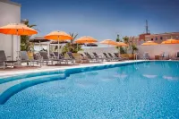 Jazz Hotel - Pools