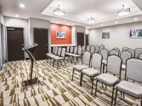 La Quinta by Wyndham San Antonio by Frost Bank Center Hotels near Copernicus Park