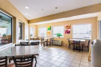 Quality Inn & Suites Belmont Route 151 Hotels in Mineral Point