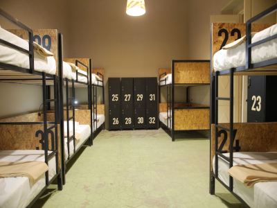 Comfort Shared Dormitory, Women only