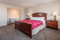 Super 8 by Wyndham Kirkland Lake