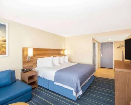 Days Inn & Suites by Wyndham Kearney Hotels in Kearney