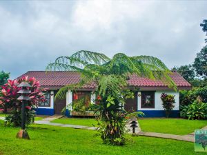 Villa Blanca Cloud Forest Hotel and Nature Reserve