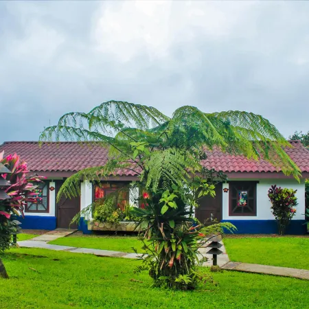 Villa Blanca Cloud Forest Hotel & Retreat