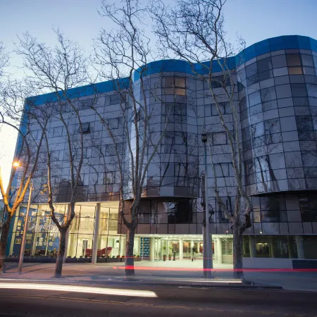 Regency Way Montevideo Hotel