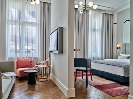 Hotel Altus Palace - Destigo Hotels