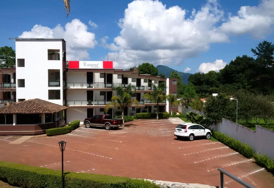 hotel overview picture
