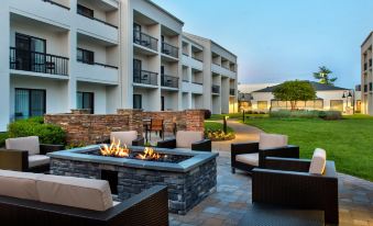 Courtyard Silver Spring North/White Oak