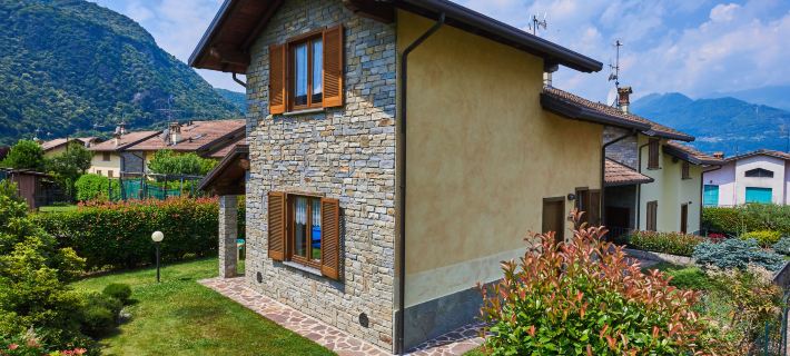 Mina Hotels in Colico