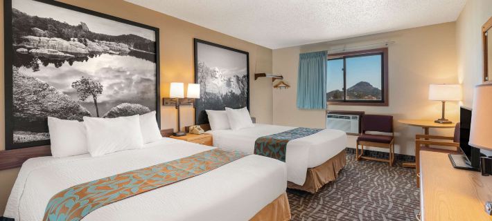 Super 8 by Wyndham Hill City/Mt Rushmore/ Area Hotels in Pennington County