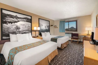 Super 8 by Wyndham Hill City/Mt Rushmore/ Area Các khách sạn gần Black Hills Institute - Museum